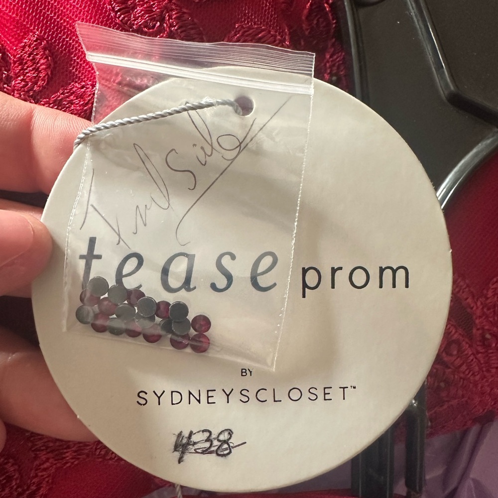 Tease Prom by Sydney’s Closet Style TE1908 size 16 Red Mermaid Gown NWT - Picture 9 of 10